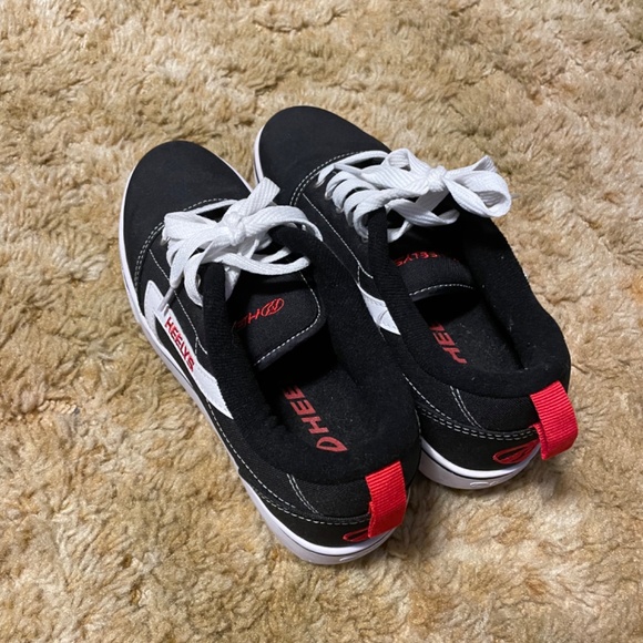 Heelys (size 7, Adult) - Picture 4 of 4